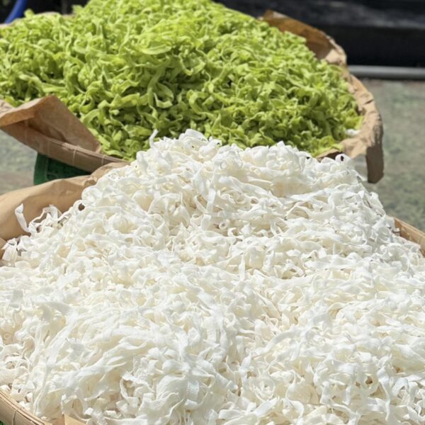 Nguyên liệu làm mứt dừa dẻo sợi mỏng đơn giản, dễ thực hiện